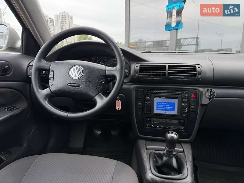 Универсал Volkswagen Passat 2004 в Киеве