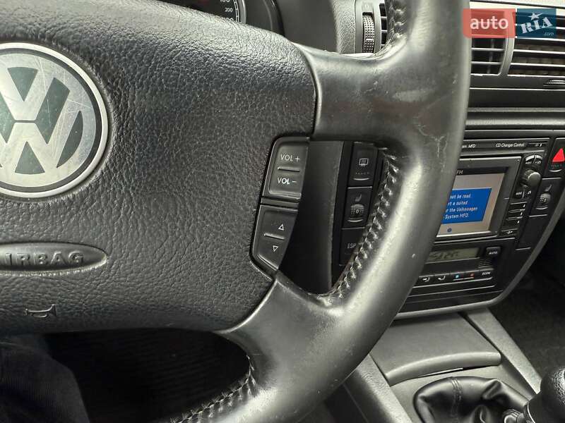 Универсал Volkswagen Passat 2004 в Киеве