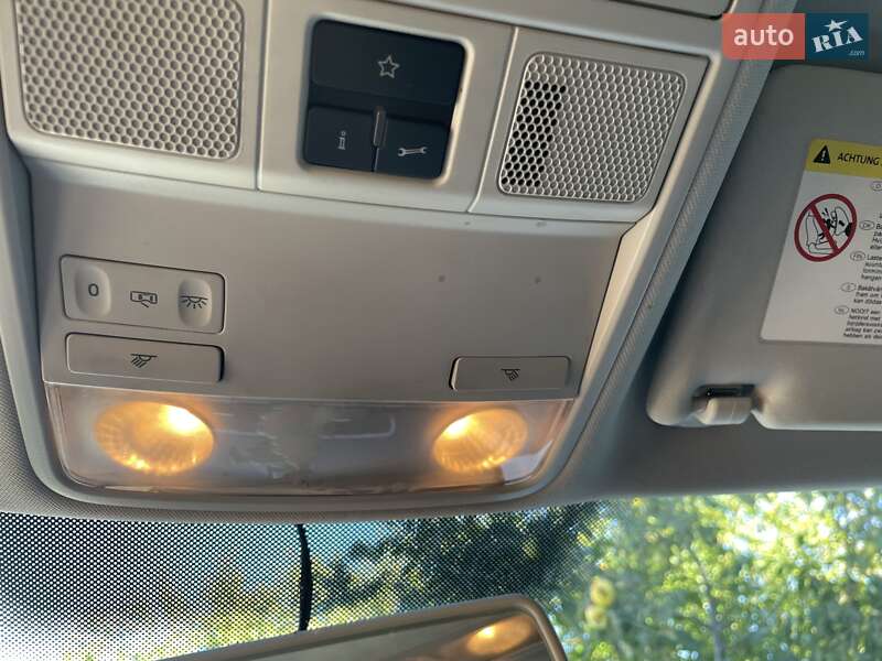 Универсал Volkswagen Passat 2012 в Киеве