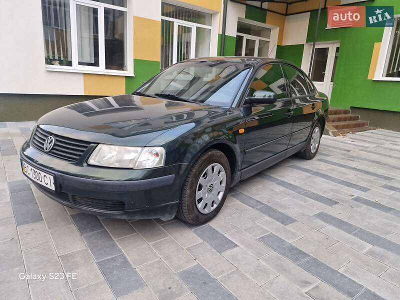 Седан Volkswagen Passat 1997 в Тернополе
