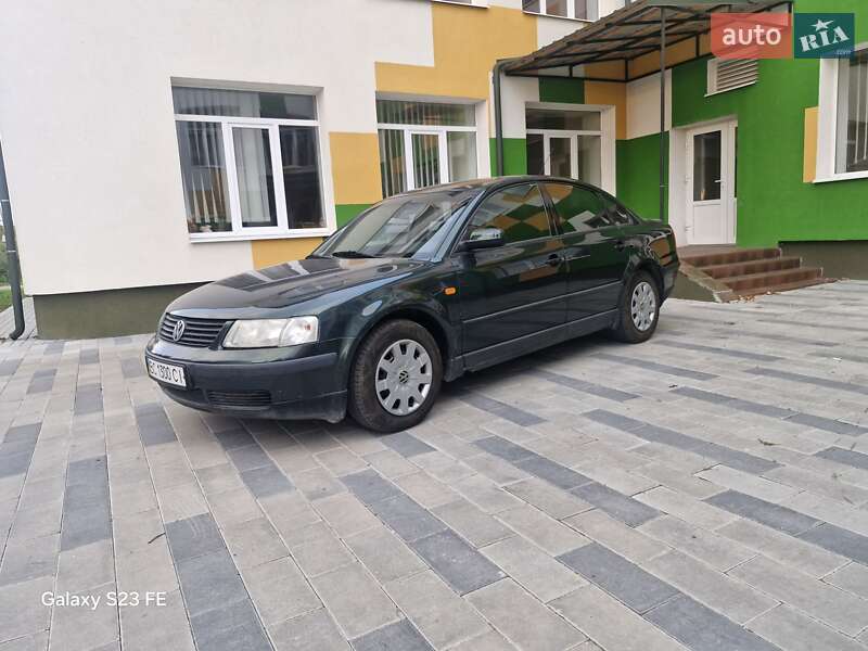 Седан Volkswagen Passat 1997 в Тернополе