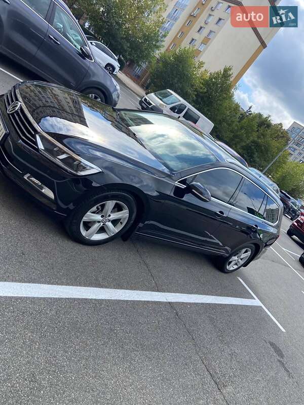 Универсал Volkswagen Passat 2015 в 