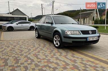 Седан Volkswagen Passat 1998 в Ужгороде