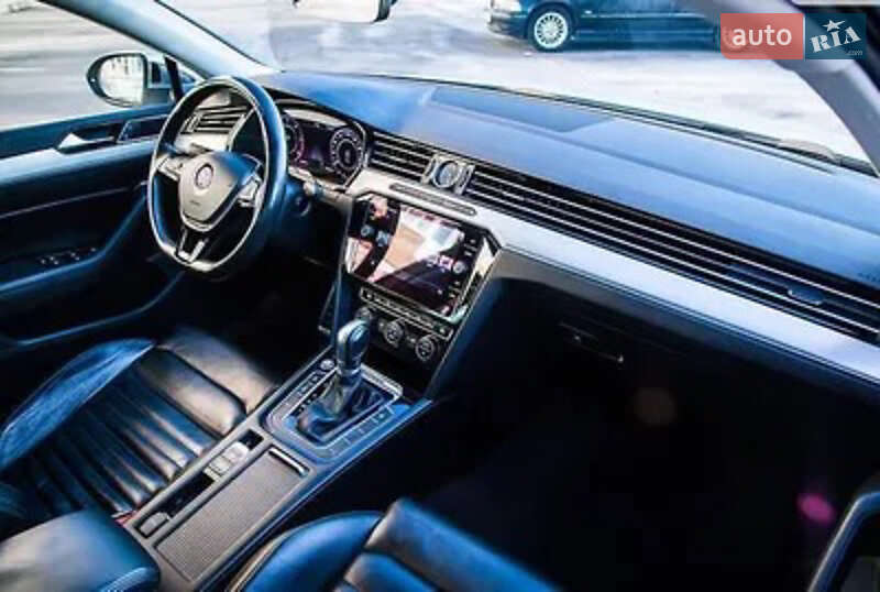 Универсал Volkswagen Passat 2017 в Днепре