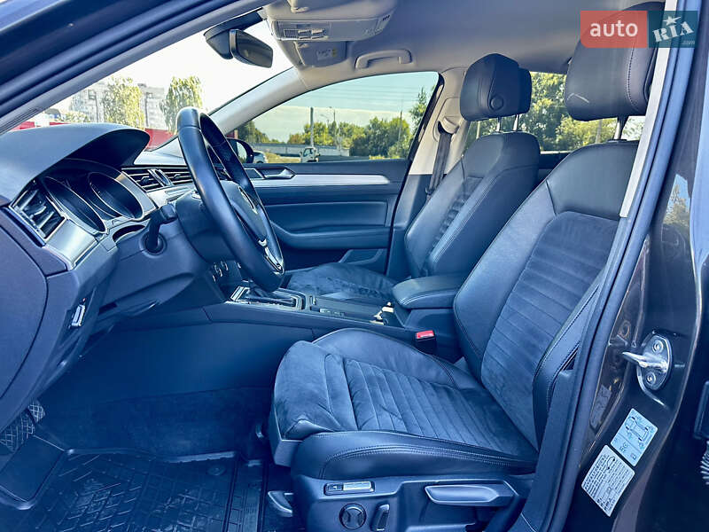 Седан Volkswagen Passat 2017 в Днепре фото 13 Седан Volkswagen Passat 2017 в Днепре