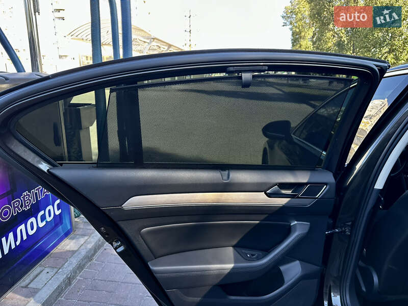Седан Volkswagen Passat 2017 в Днепре фото 18 Седан Volkswagen Passat 2017 в Днепре