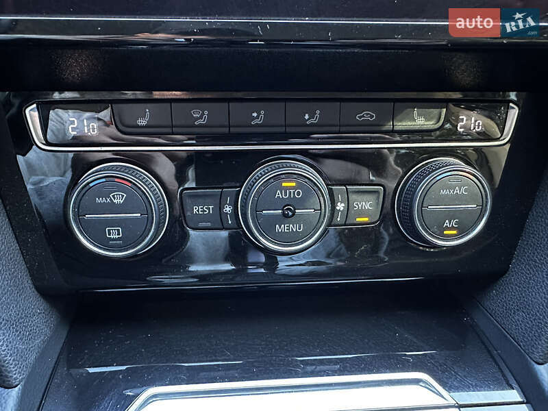 Седан Volkswagen Passat 2017 в Днепре фото 30 Седан Volkswagen Passat 2017 в Днепре