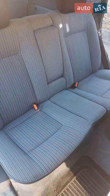 Универсал Volkswagen Passat 1993 в Ровно