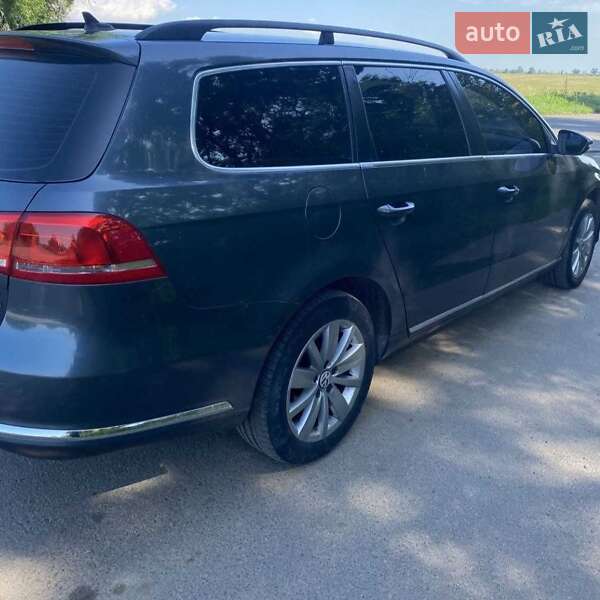 Volkswagen Passat 2011 Volkswagen Passat 2011
