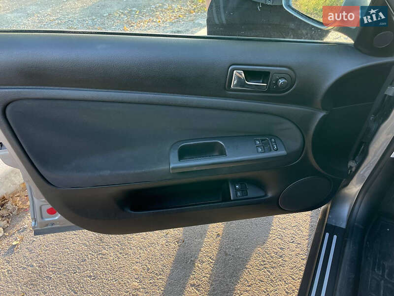 Седан Volkswagen Passat 2001 в Тернополе фото 37 Седан Volkswagen Passat 2001 в Тернополе