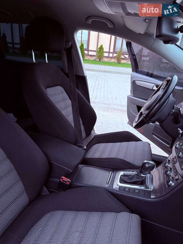 Универсал Volkswagen Passat 2013 в Радехове