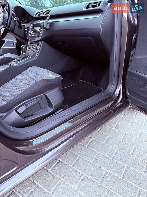 Универсал Volkswagen Passat 2013 в Радехове