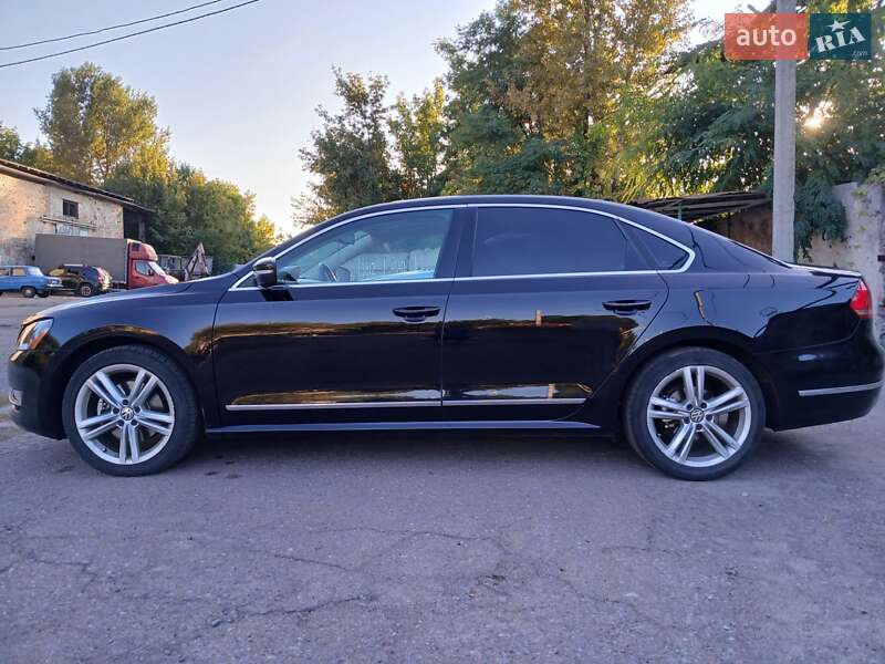 Седан Volkswagen Passat 2013 в Чернигове