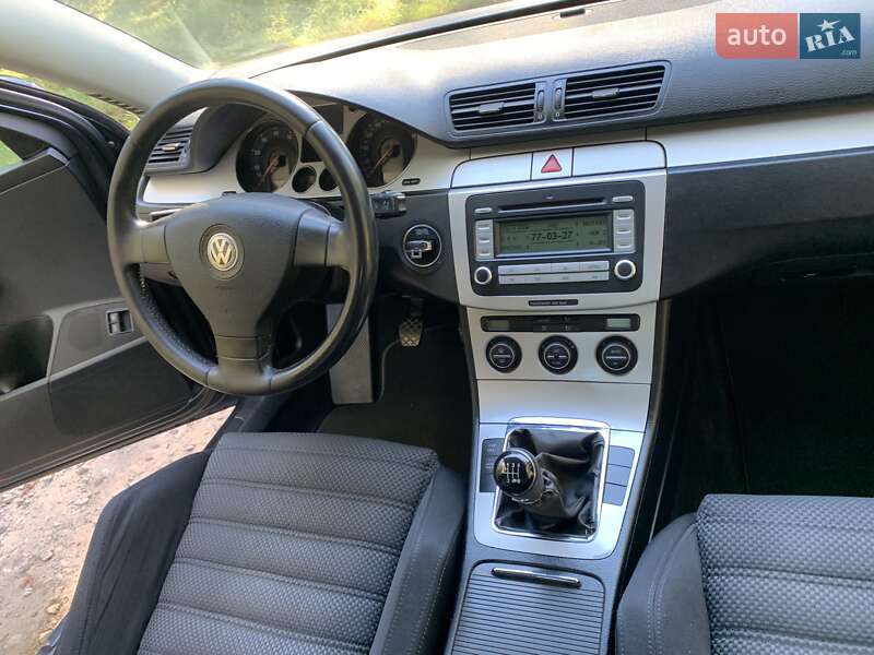 Седан Volkswagen Passat 2008 в Киверцах