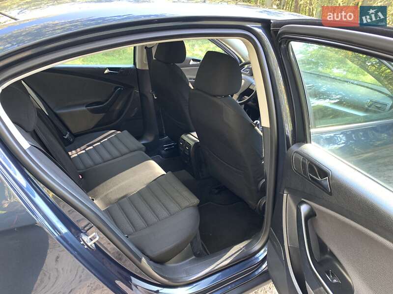 Седан Volkswagen Passat 2008 в Киверцах