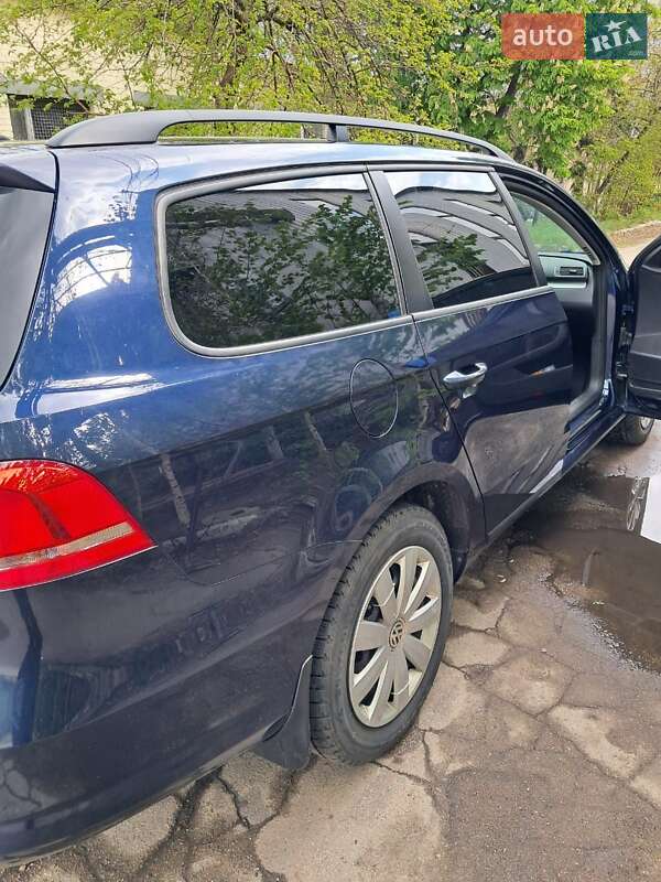 Универсал Volkswagen Passat 2012 в Киеве