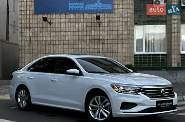 Седан Volkswagen Passat 2021 в Николаеве