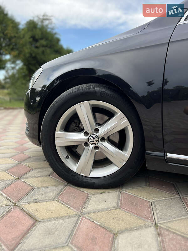 Универсал Volkswagen Passat 2011 в Косове