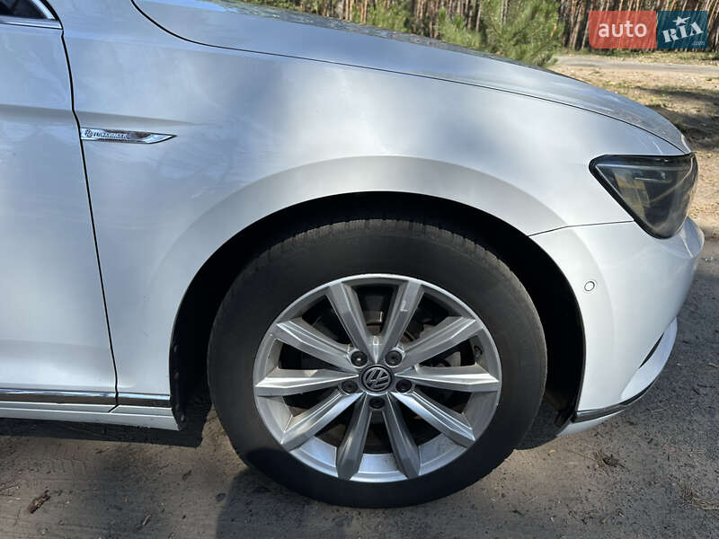 Універсал Volkswagen Passat 2015 в Кропивницькому