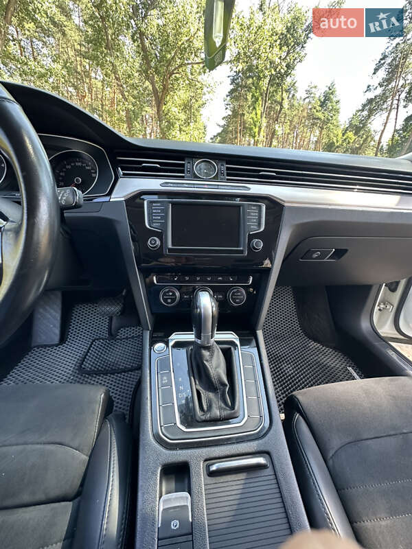 Універсал Volkswagen Passat 2015 в Кропивницькому