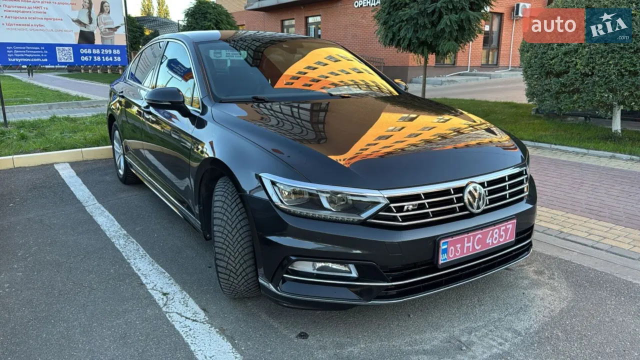 2019 Volkswagen Passat - мініатюра 12