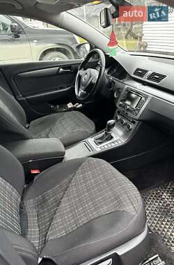 Универсал Volkswagen Passat 2013 в Тернополе