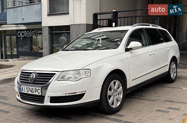 Универсал Volkswagen Passat 2010 в Киеве