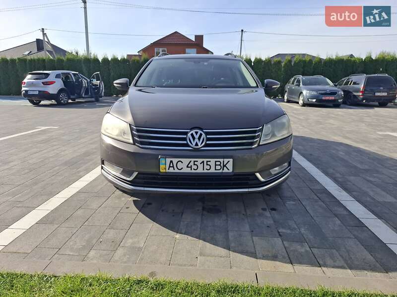 Универсал Volkswagen Passat 2012 в Луцке фото Универсал Volkswagen Passat 2012 в Луцке