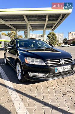 Седан Volkswagen Passat 2014 в Дніпрі