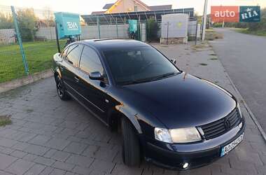 Седан Volkswagen Passat 1998 в Ужгороді
