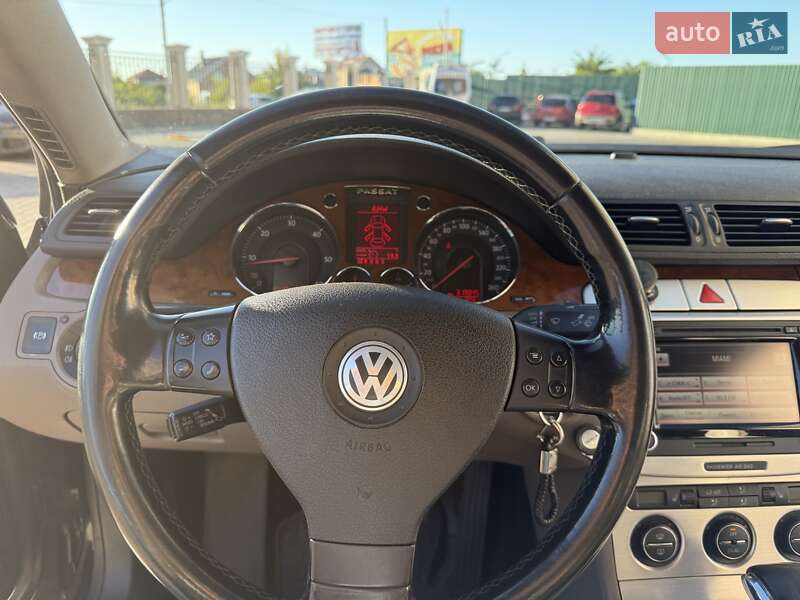 Седан Volkswagen Passat 2008 в Одессе