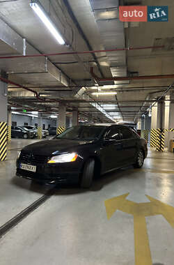 Седан Volkswagen Passat 2014 в 