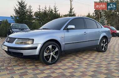 Седан Volkswagen Passat 1998 в Котельві