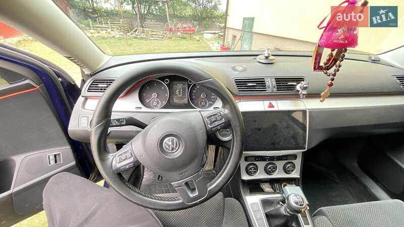 Универсал Volkswagen Passat 2009 в Ивано-Франковске