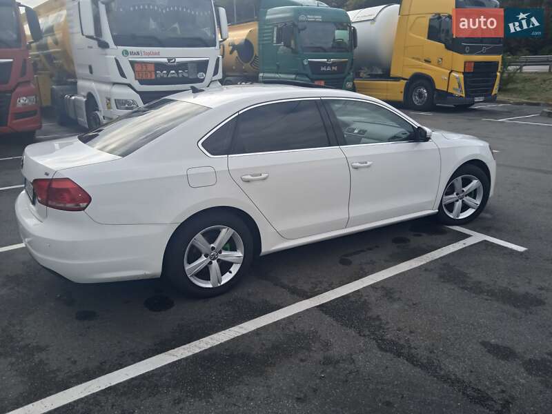 Седан Volkswagen Passat 2013 в Киеве фото 8 Седан Volkswagen Passat 2013 в Киеве