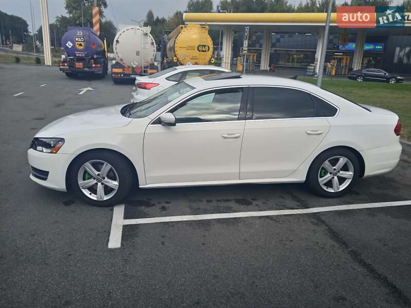 Седан Volkswagen Passat 2013 в Киеве фото 3 Седан Volkswagen Passat 2013 в Киеве