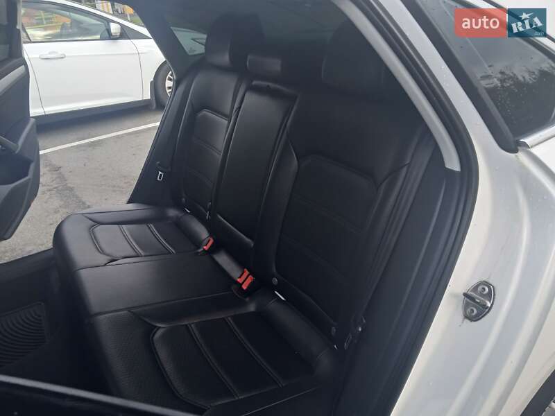 Седан Volkswagen Passat 2013 в Киеве фото 16 Седан Volkswagen Passat 2013 в Киеве