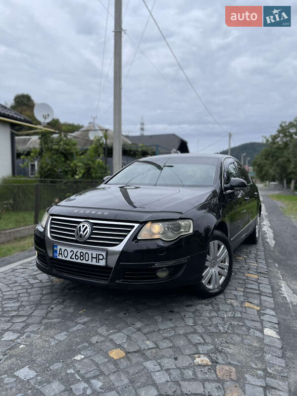 Седан Volkswagen Passat 2005 в Мукачево