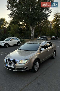 Седан Volkswagen Passat 2007 в Одессе