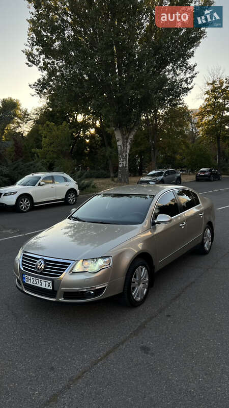 Седан Volkswagen Passat 2007 в Одессе