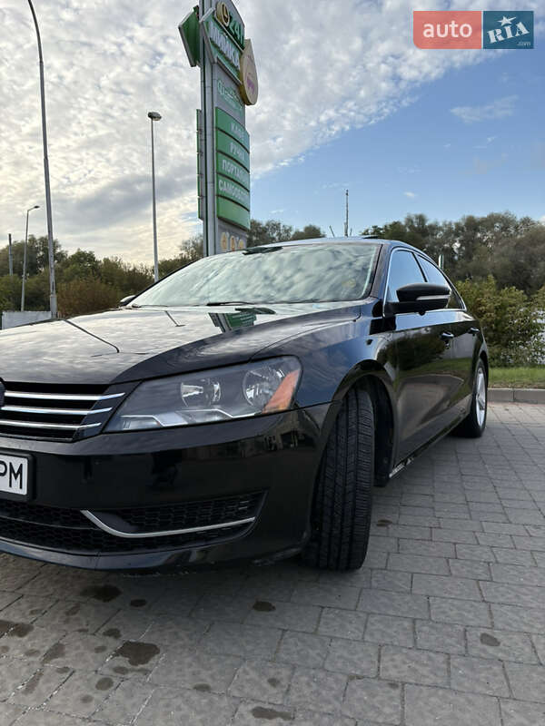 Седан Volkswagen Passat 2012 в Івано-Франківську