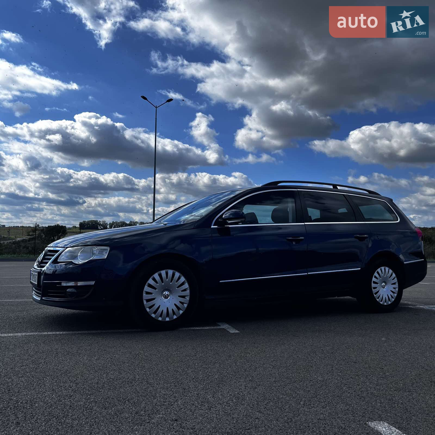 2010 Volkswagen Passat - мініатюра 3