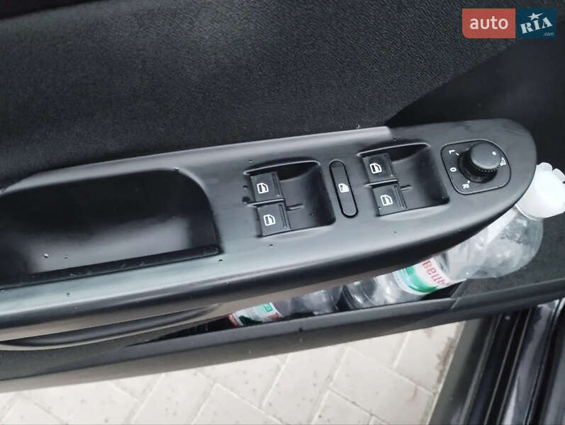 Универсал Volkswagen Passat 2006 в Шепетовке фото 8 Универсал Volkswagen Passat 2006 в Шепетовке