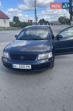 Седан Volkswagen Passat 1997 в Білій Церкві