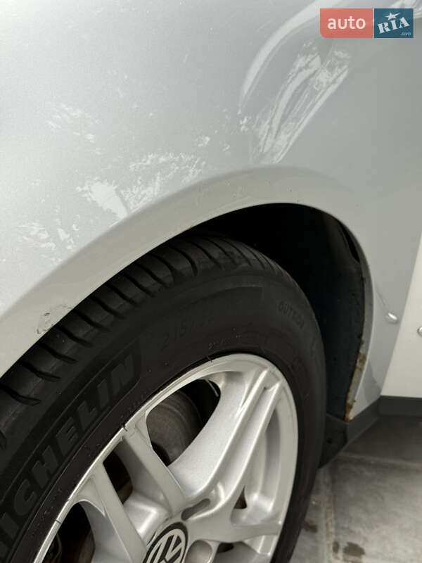 Универсал Volkswagen Passat 2009 в Ровно