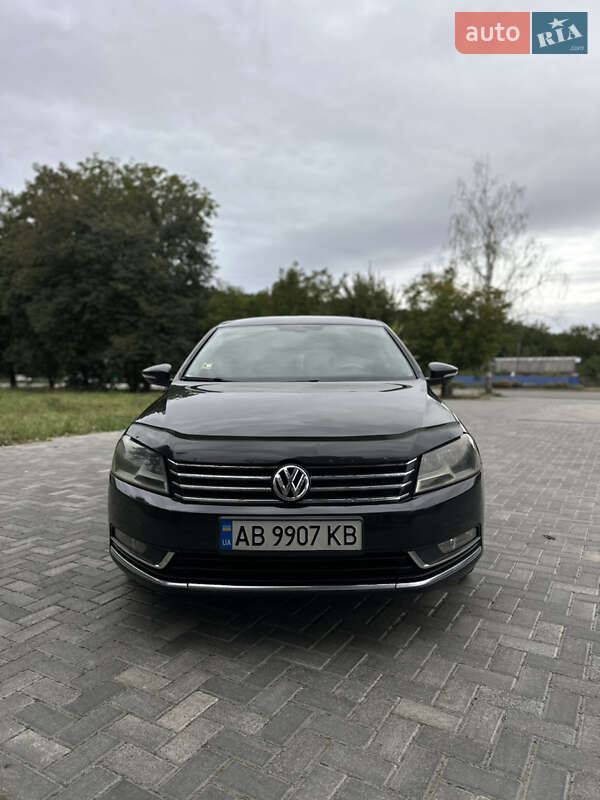 Volkswagen Passat 2011