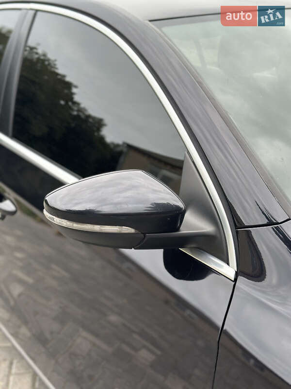 Седан Volkswagen Passat 2011 в Виннице