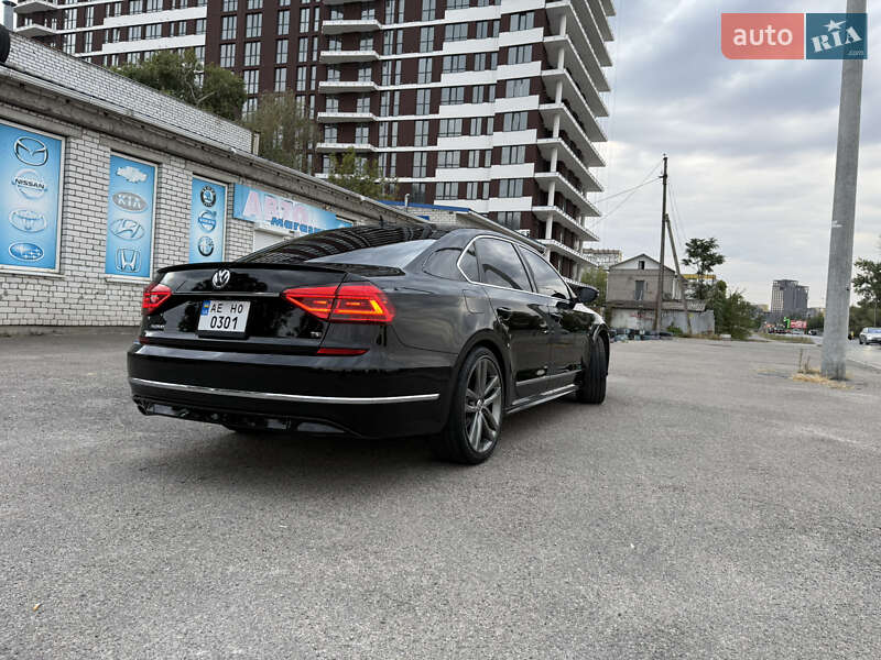 Седан Volkswagen Passat 2016 в Дніпрі