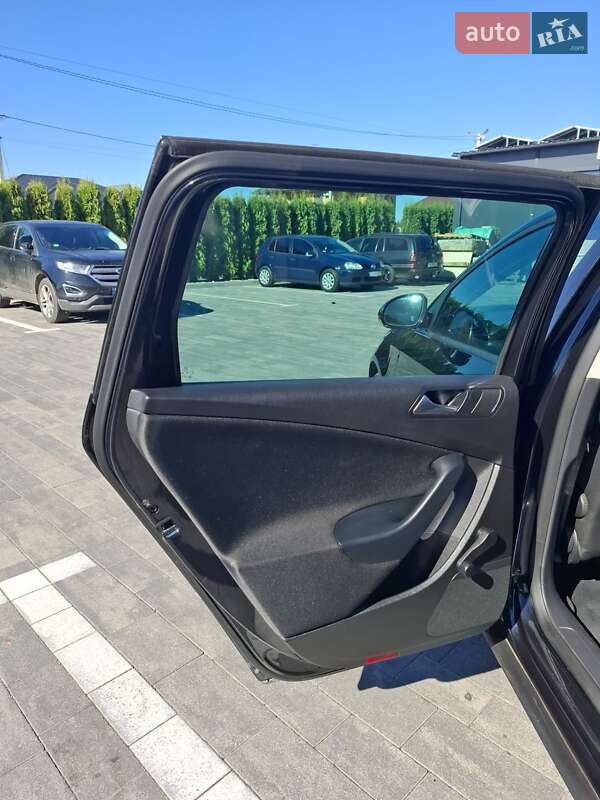 Универсал Volkswagen Passat 2010 в Луцке