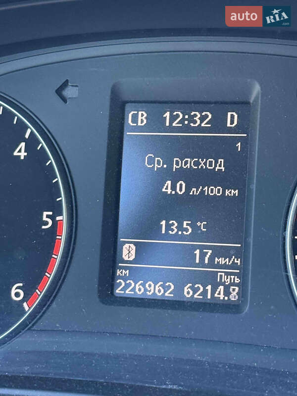 Седан Volkswagen Passat 2014 в Киеве